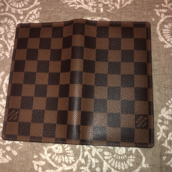 Louis Vuitton Damier Ebene Wallet - Picture 4 of 8